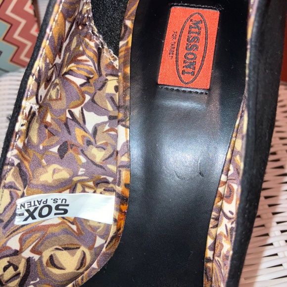 Missioni for Target Heels Brown Suede Chevron/Herringbone Pattern - Picture 9 of 16